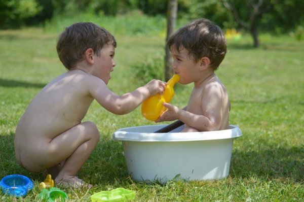 Most sárga csővel próbálkoznak :D